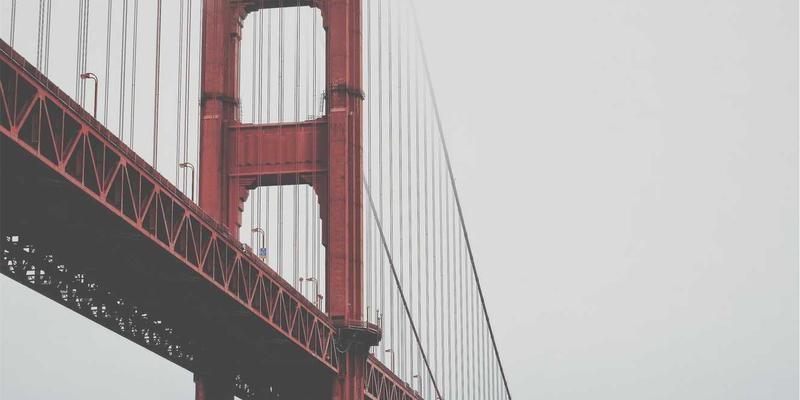 从T台到沙龙：2024国际时装周发型趋势对专业美发培训的启示