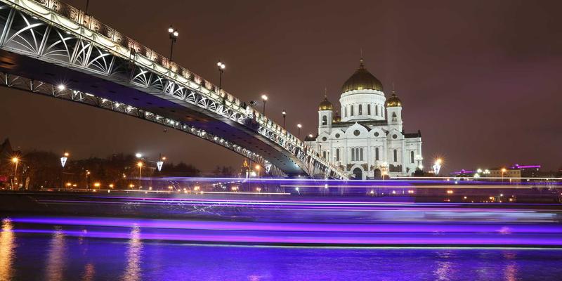 从助理到总监：美发造型师职业晋升路径与规划策略 | 剪发、造型课程、染发进阶指南