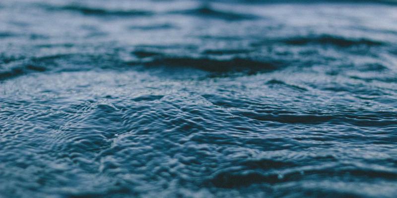 美发造型师：从染发艺术到发型设计的全方位美学缔造者